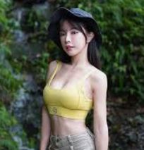 新垣里子先锋中文字幕-探索新垣里子的先锋中文字幕，艺术与文化的跨界桥梁